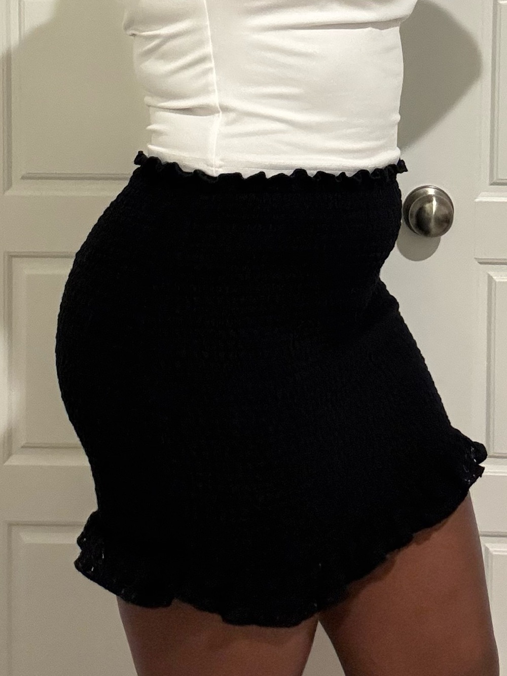 Forever 21 Ruffled Textured Bodycon Mini Skirt size M - Picture 2 of 7